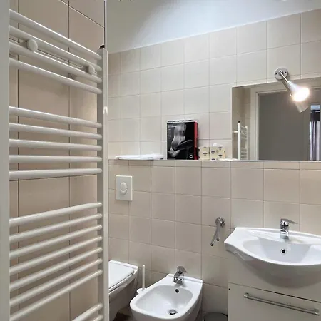 - Affitti Brevi Italia Lecco